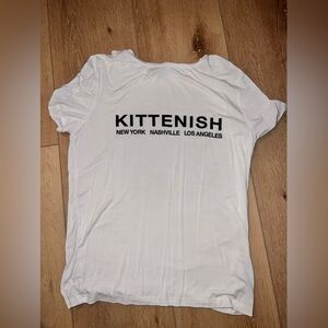Nwot kittenish tee
